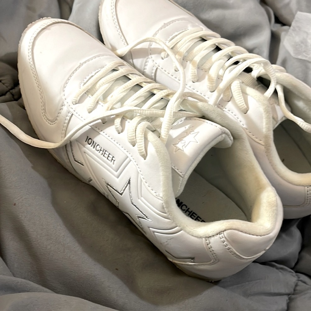 cheer shoes